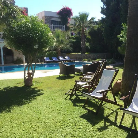 Muhafazakar Aileye Tam Korunakli Ozel Havuzlu Malikane 8+2 * Bodrum